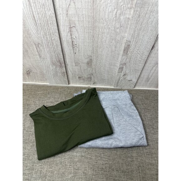 all in motion Tops - Womens Green Short Sleeve T Shirt and Gray Shorts w/ Pockets